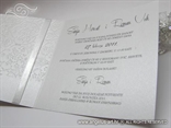 bijela preklopna pozivnica za vjencanje stylish white