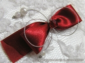 Kitica za rever za goste vjenčanje - Red Pearls