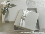 knjiga za vjenčano prstenje bijela s brošem u kutiji