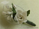 Kitica za rever za goste vjenčanja - White Petal Rose