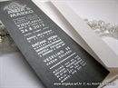 tamno siva tipografska pozivnica za vjencanje sa srebrnim foliotiskom