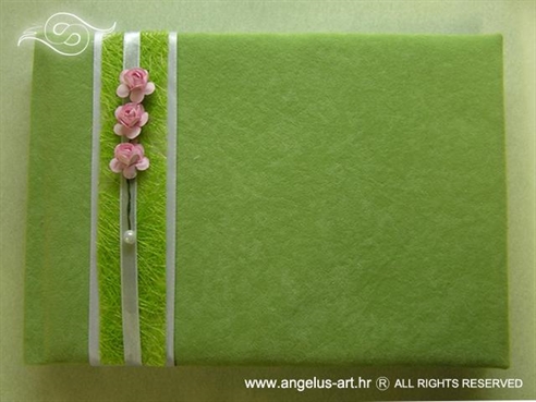 zelena knjiga dojmova za vjenčanje s rozim ružama